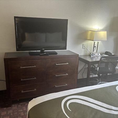 Quality Inn & Suites Lakewood - Denver Southwest Exteriör bild