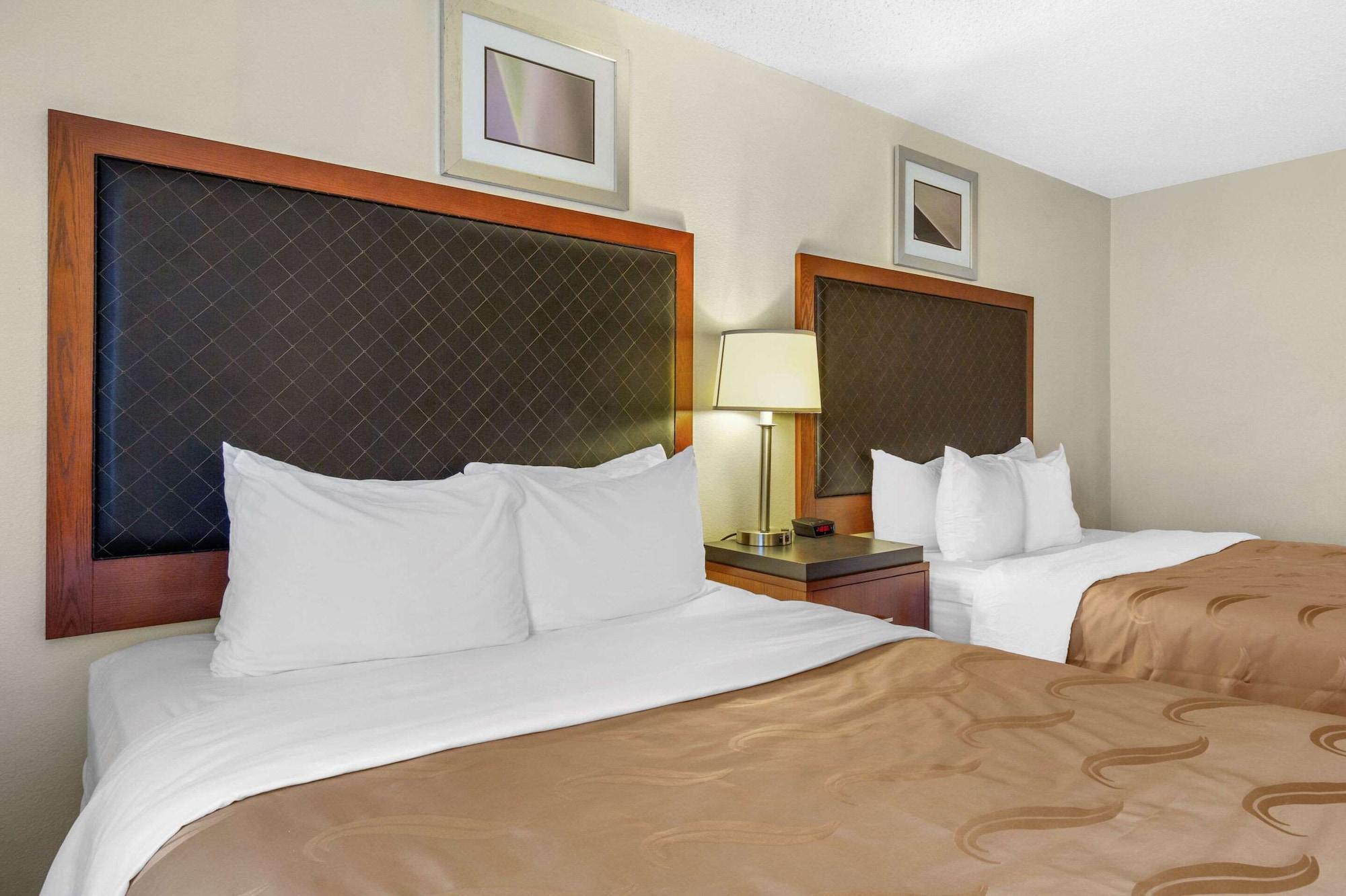 Quality Inn & Suites Lakewood - Denver Southwest Exteriör bild