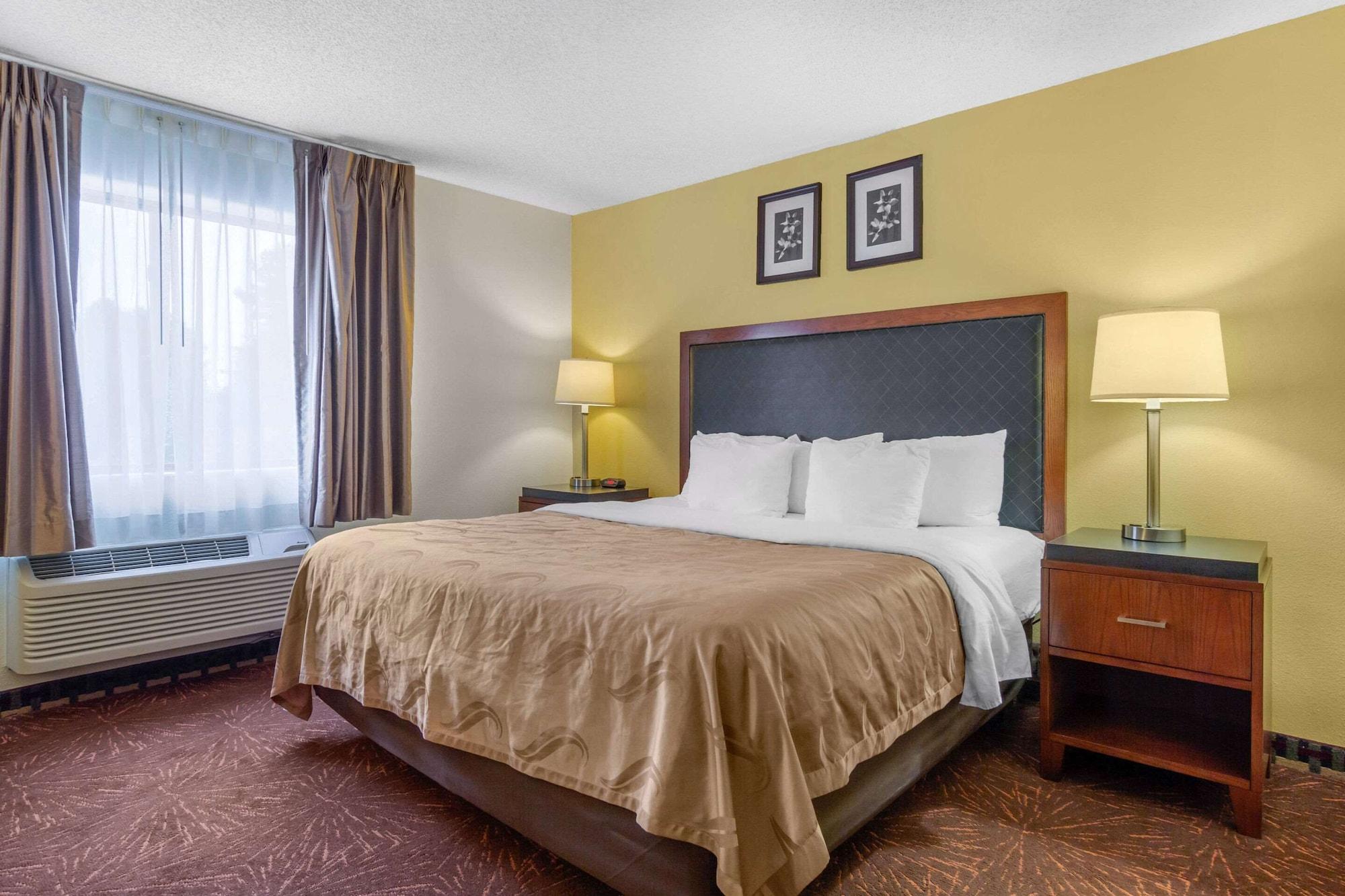 Quality Inn & Suites Lakewood - Denver Southwest Exteriör bild