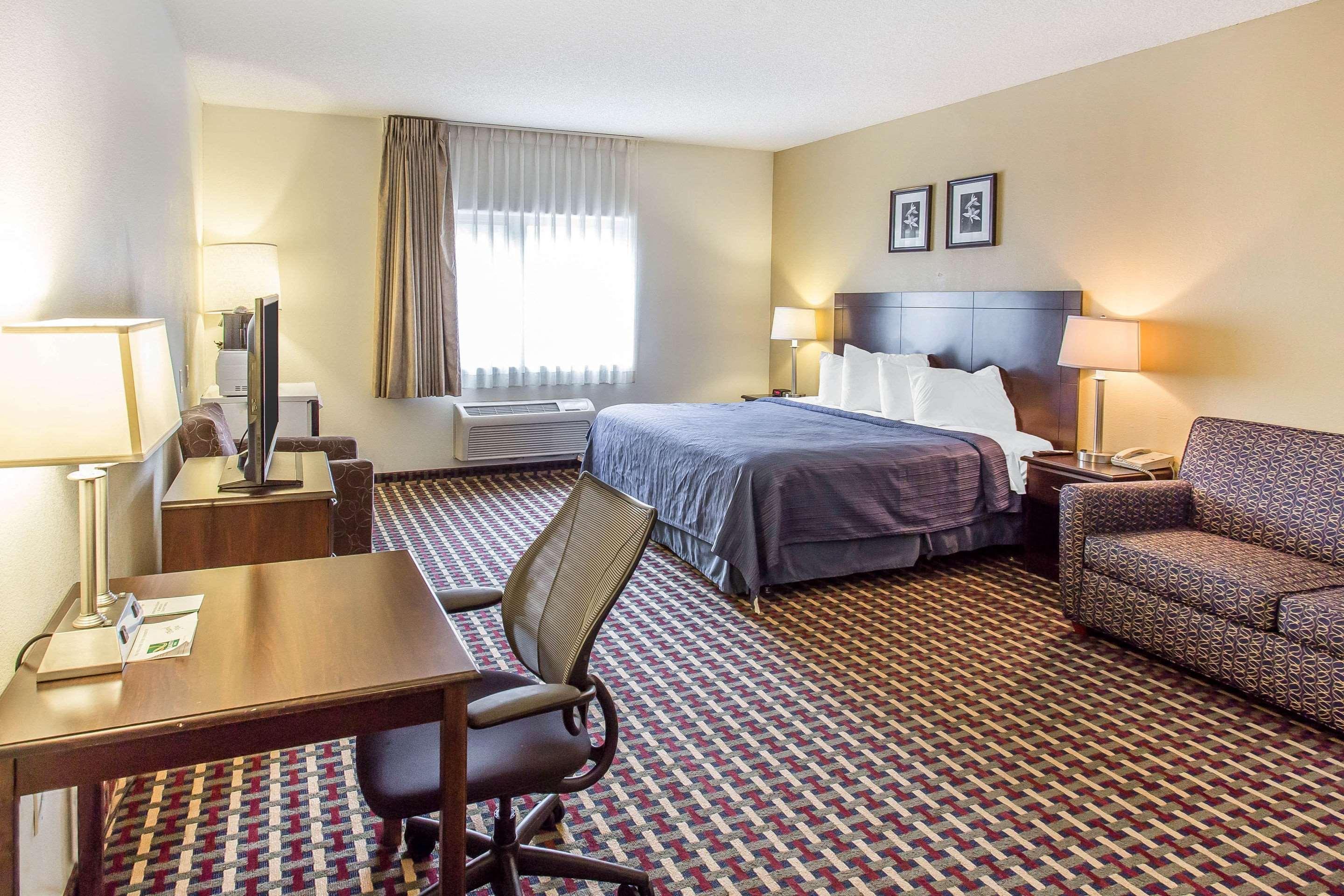 Quality Inn & Suites Lakewood - Denver Southwest Exteriör bild