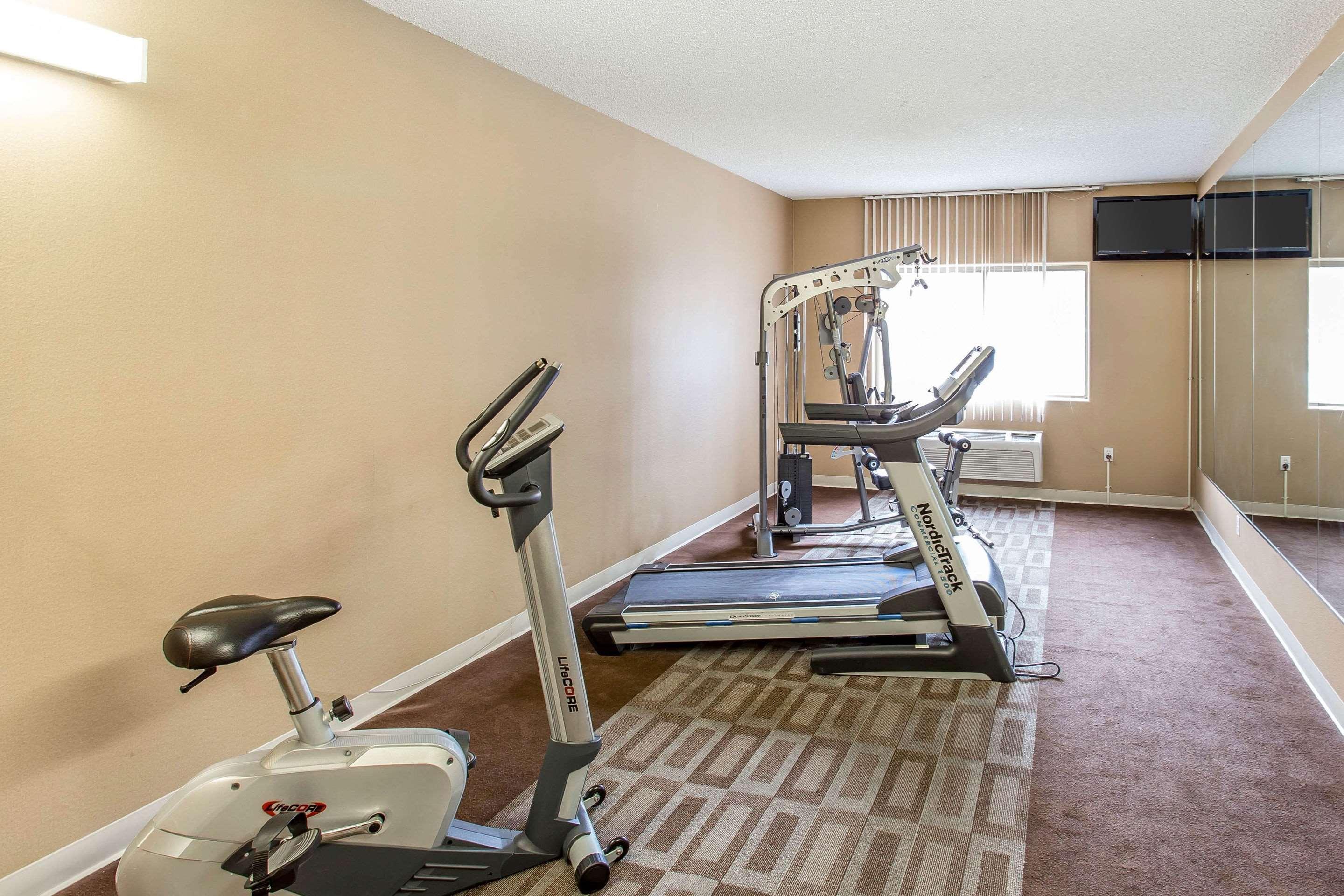 Quality Inn & Suites Lakewood - Denver Southwest Exteriör bild