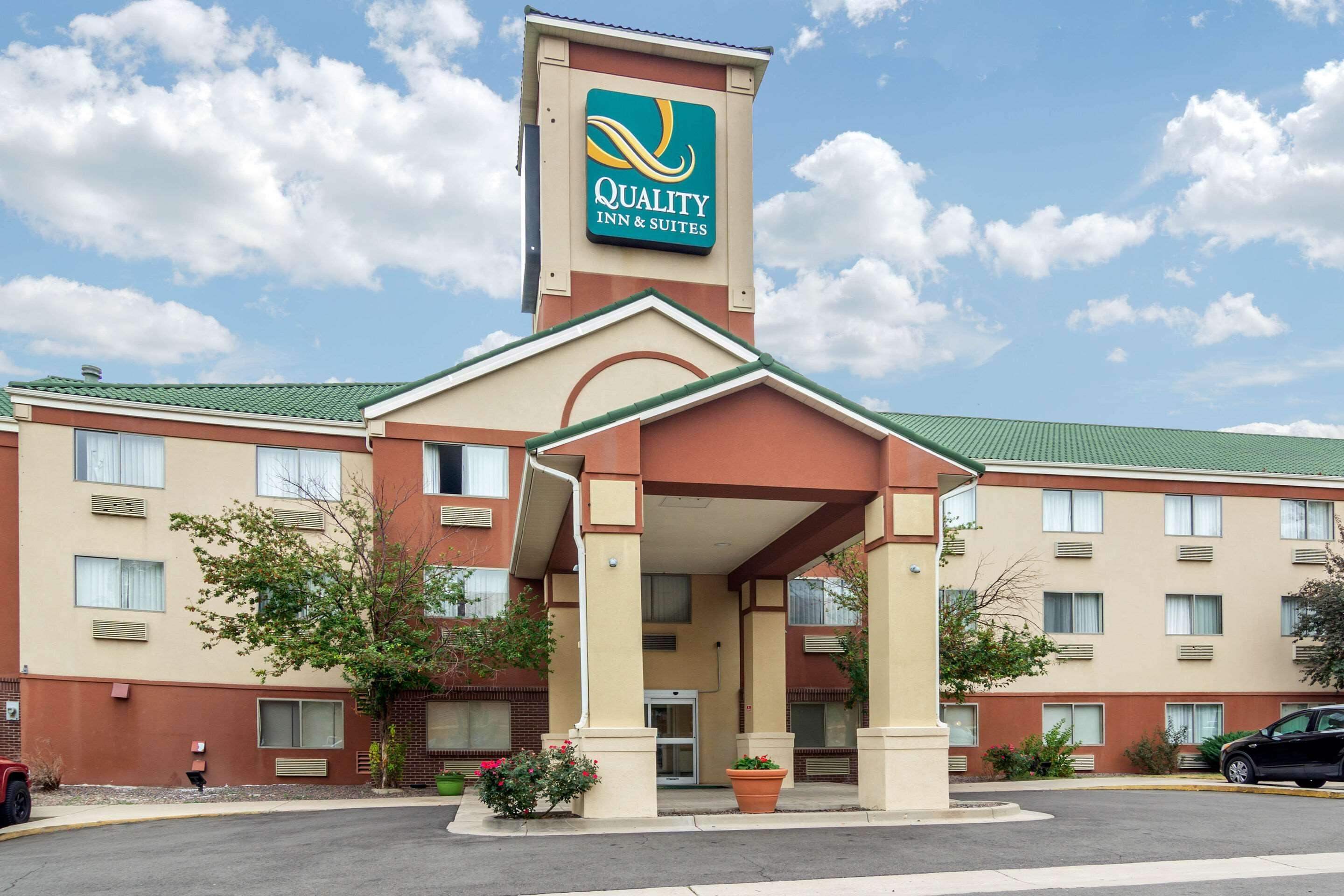 Quality Inn & Suites Lakewood - Denver Southwest Exteriör bild