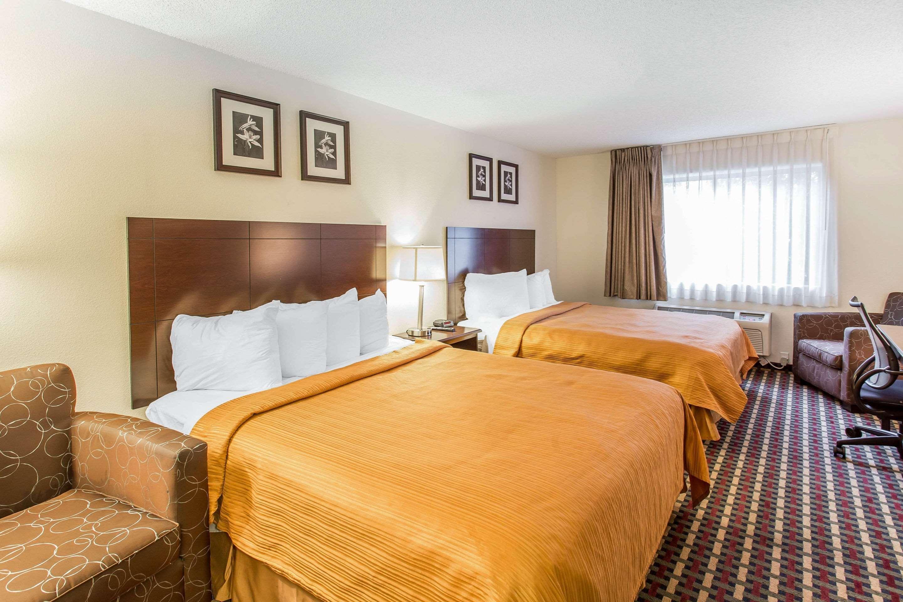 Quality Inn & Suites Lakewood - Denver Southwest Exteriör bild