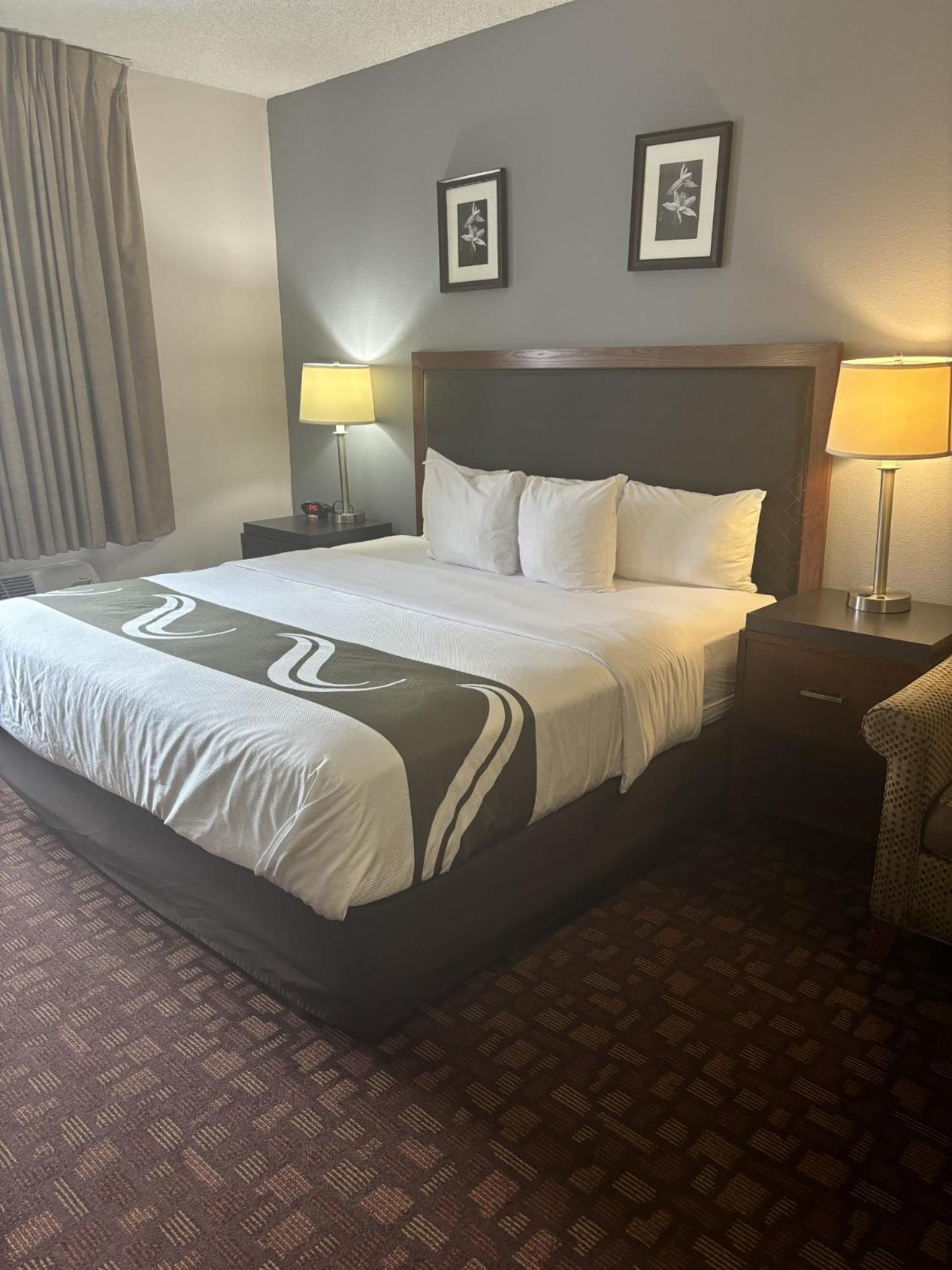 Quality Inn & Suites Lakewood - Denver Southwest Exteriör bild