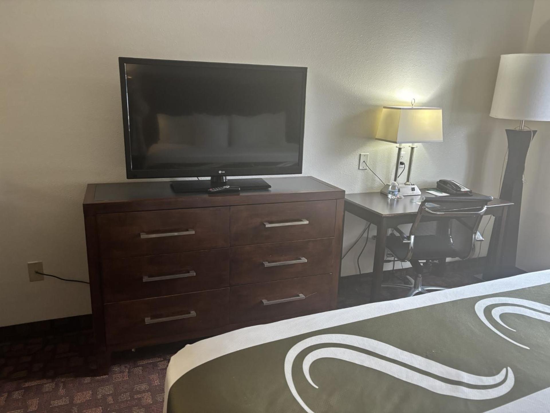 Quality Inn & Suites Lakewood - Denver Southwest Exteriör bild